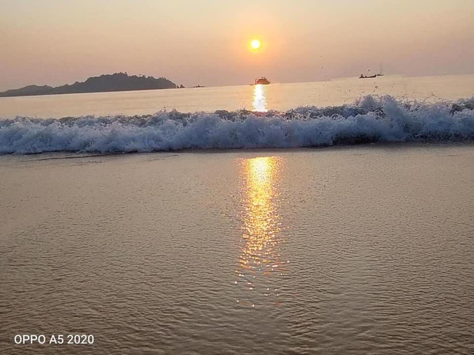 Starlight Beach Resort เกาะพยาม ภายนอก รูปภาพ