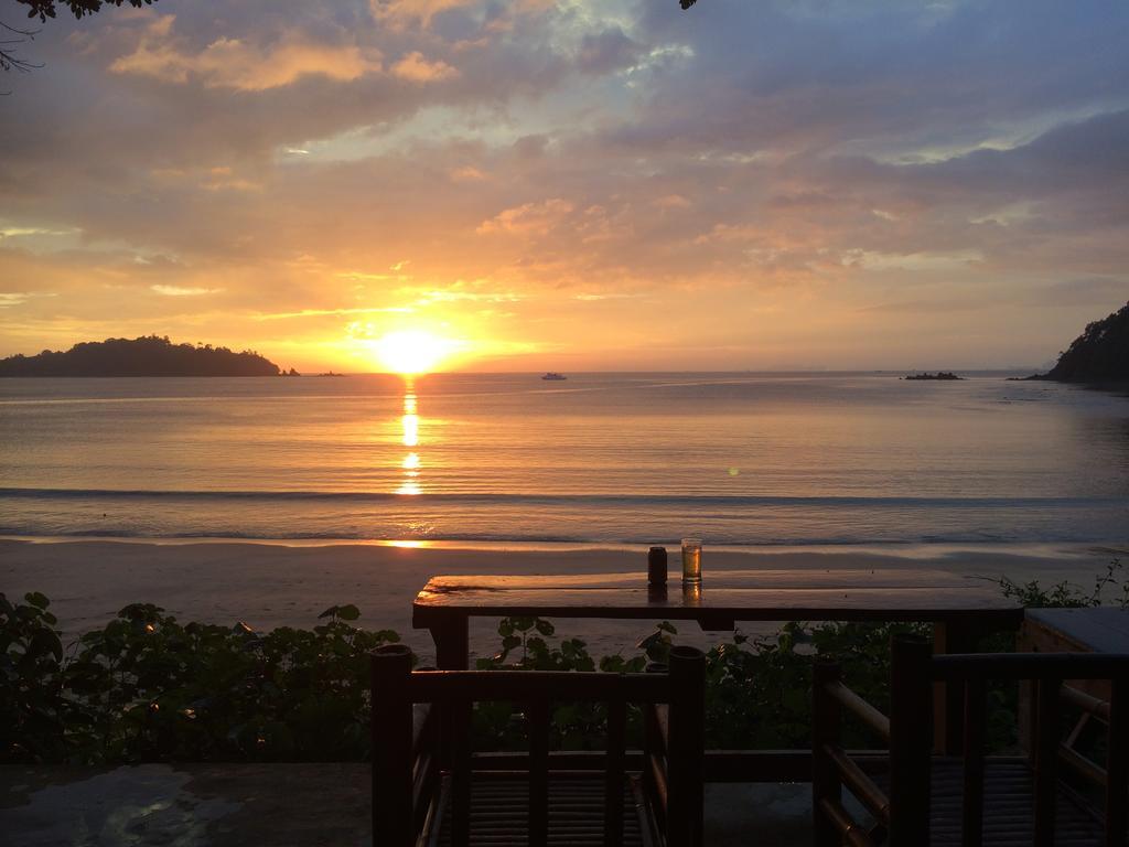 Starlight Beach Resort เกาะพยาม ภายนอก รูปภาพ