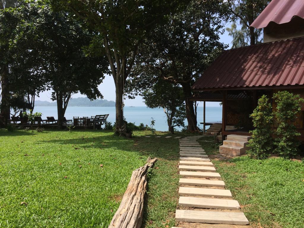 Starlight Beach Resort เกาะพยาม ภายนอก รูปภาพ