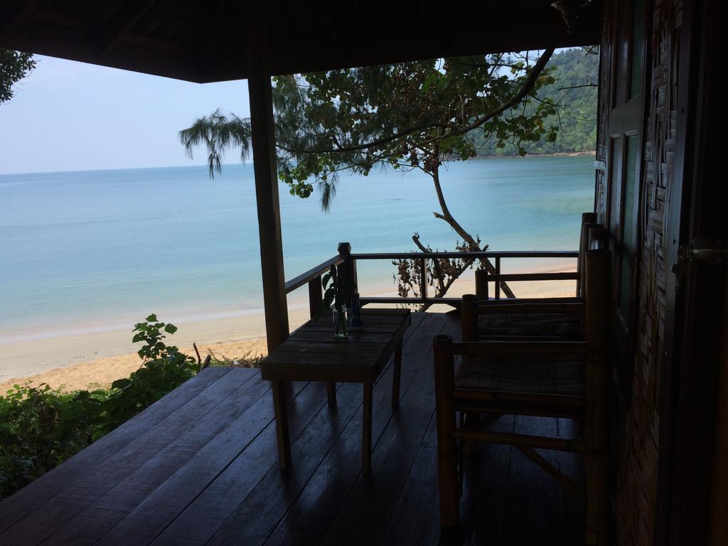 Starlight Beach Resort เกาะพยาม ภายนอก รูปภาพ