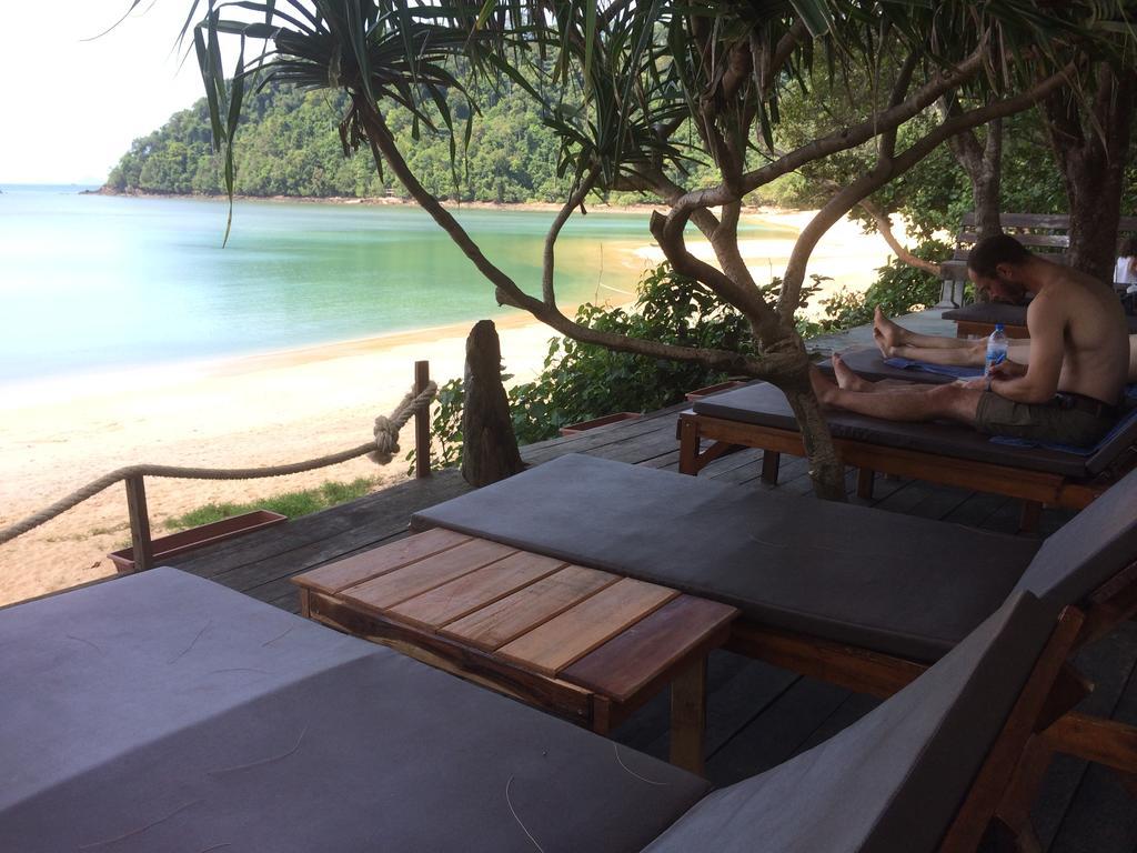 Starlight Beach Resort เกาะพยาม ภายนอก รูปภาพ