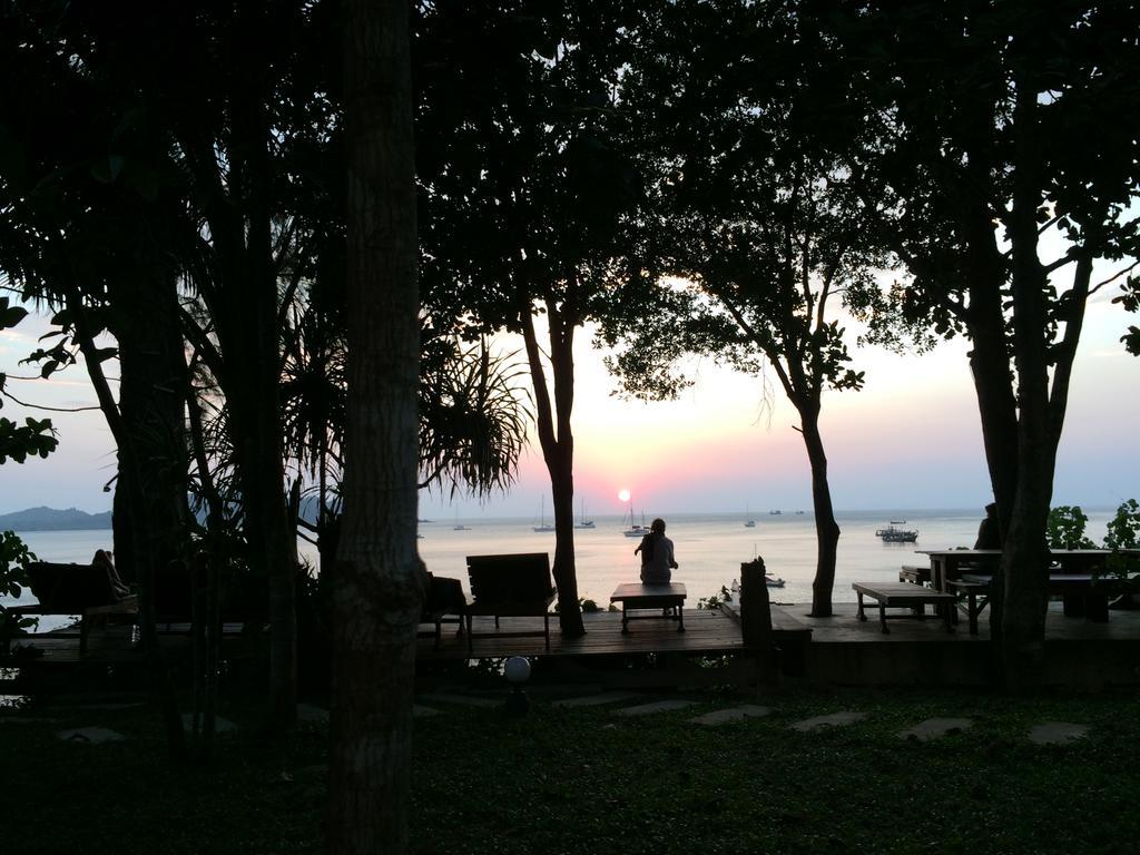 Starlight Beach Resort เกาะพยาม ภายนอก รูปภาพ