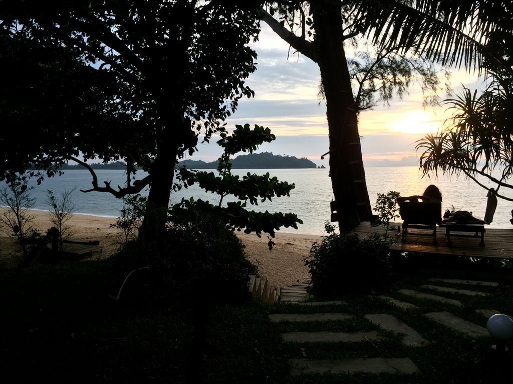 Starlight Beach Resort เกาะพยาม ภายนอก รูปภาพ